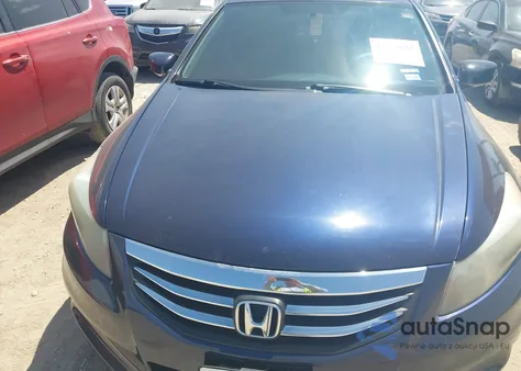 2011 Honda Accord 2.4 Lx z USA, uszkodzony, nr VIN 1HGCP2F39BA053039